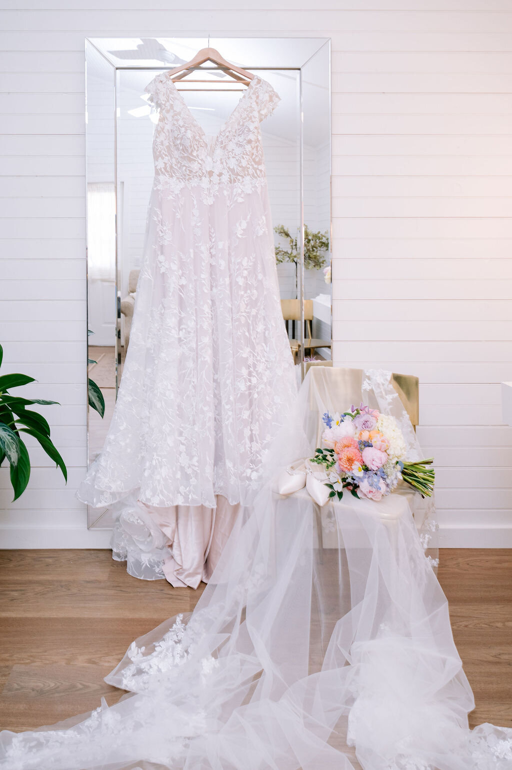 Zaversnik-Wedding-Sneaks-Peeks-0015