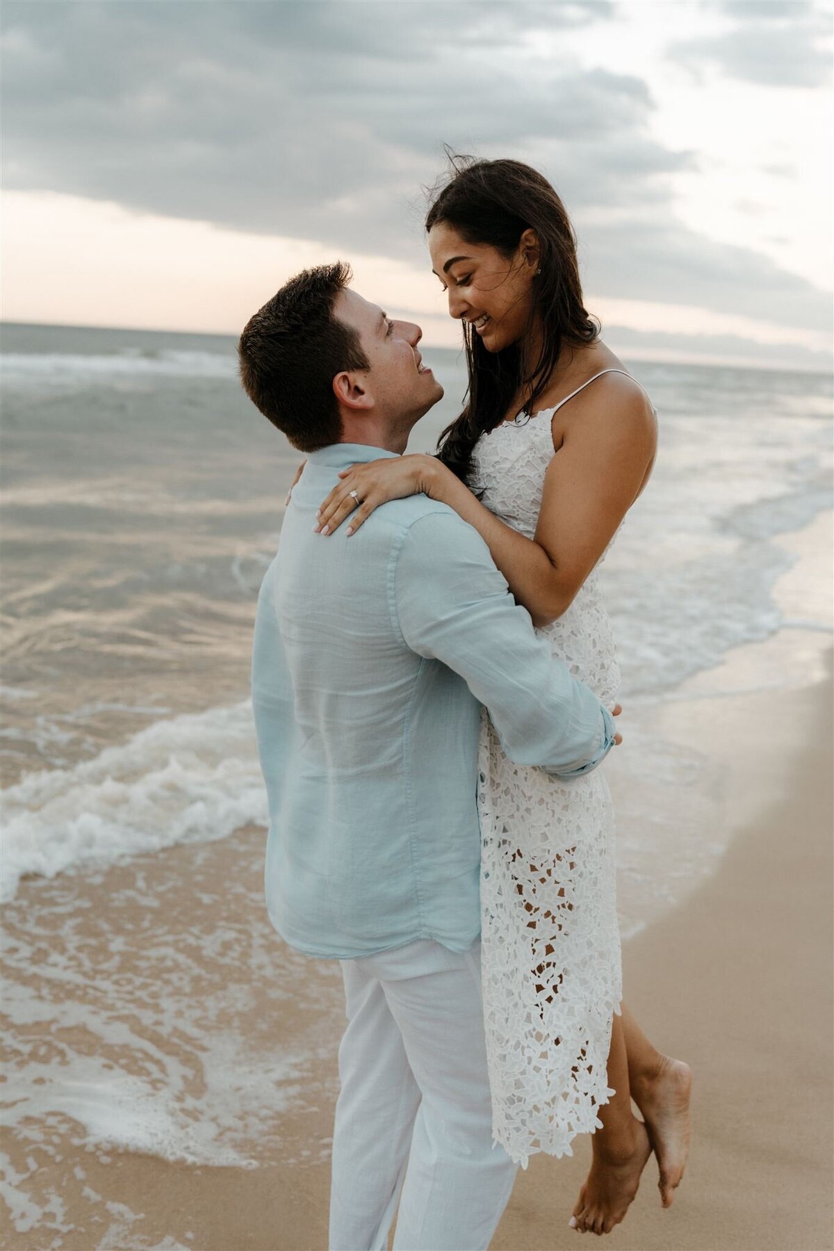 beach engagement photos near nyc