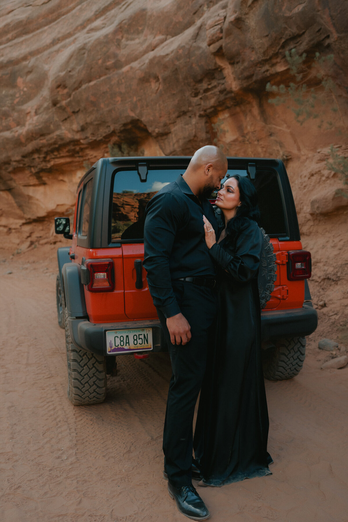 Sarah Folkers Photo Sedona Merry Go Round Rock Elopement Engagement-6
