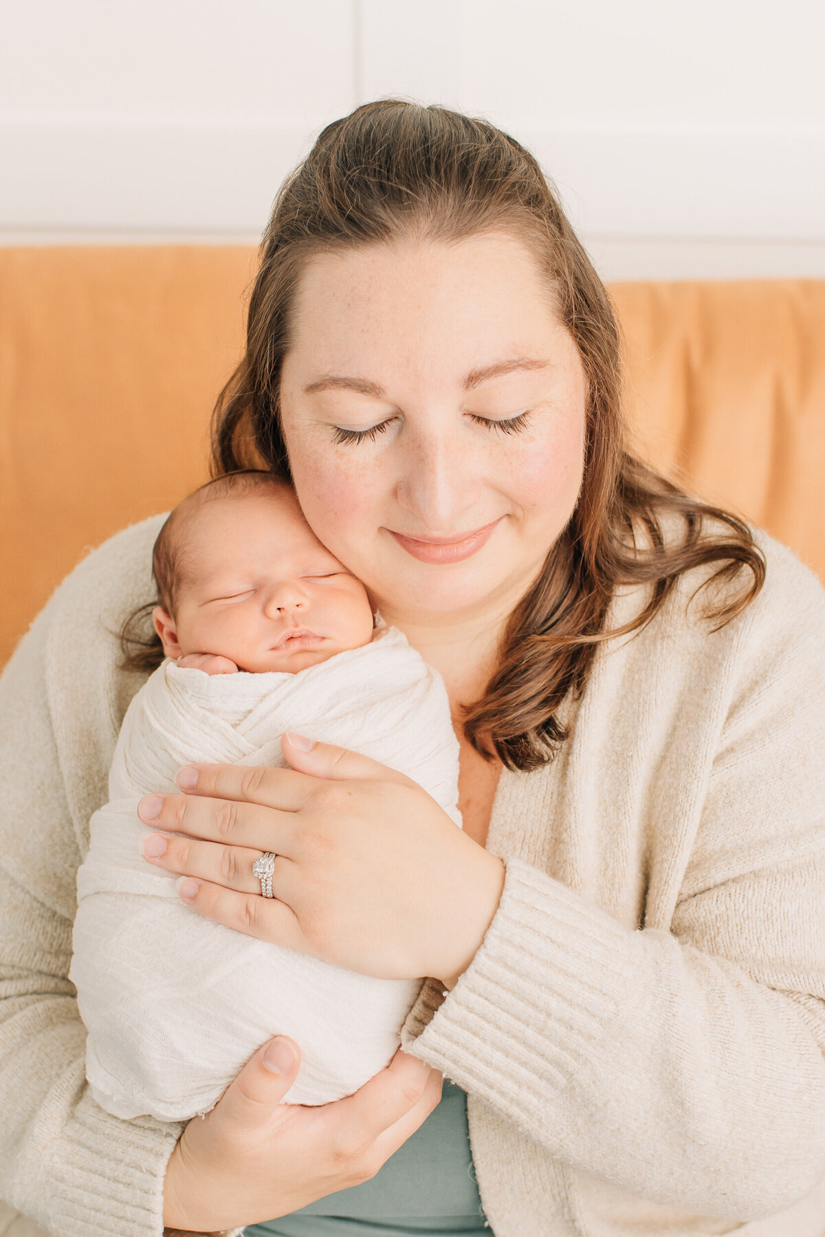 Sharon Leger Photography | Canton Connecticut Newborn and Family Photographer | Burlington, CT-9