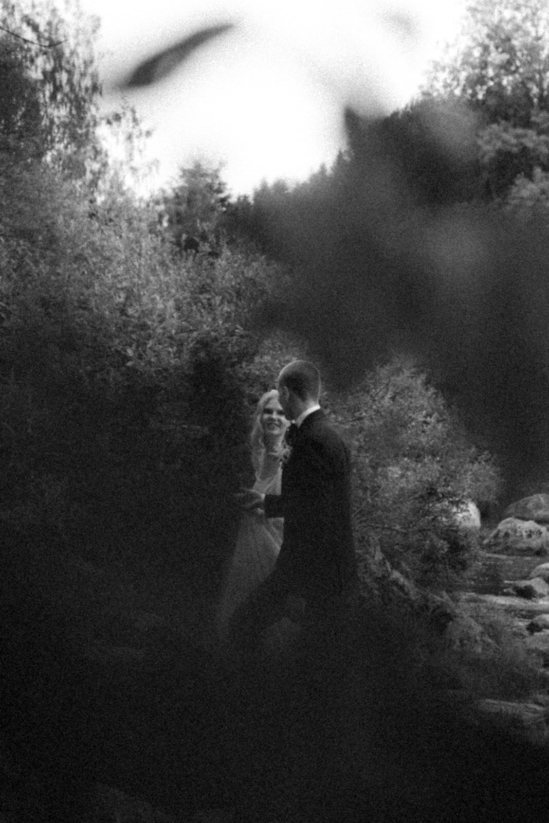 Wedding photo of an Intimate and romantic wedding  photography session in Porvoo by photographer Hannika Gabrielsson
