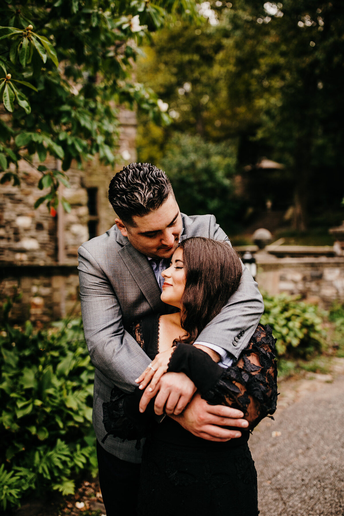 ridley-creek-state-park-engagement-photos-rebecca-renner-photography-15