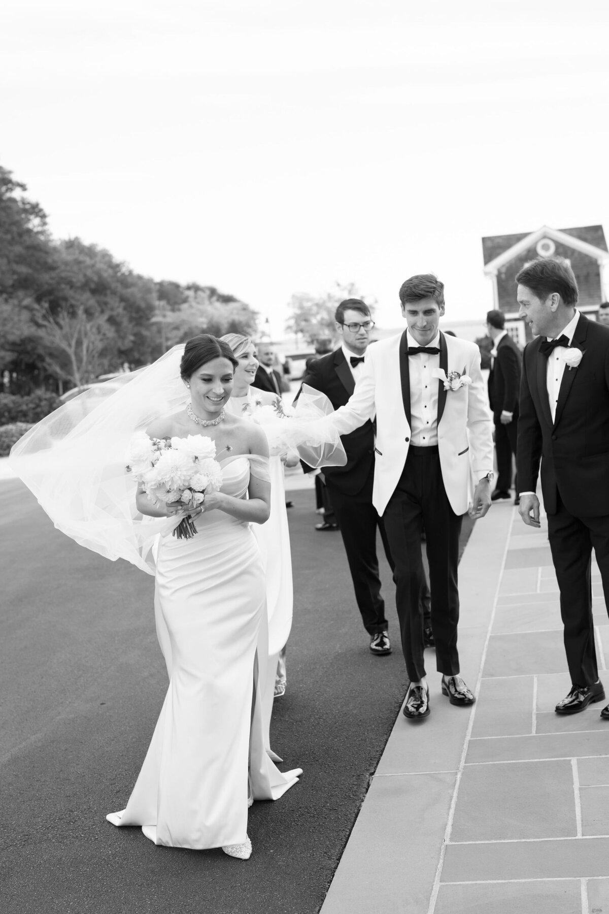 Outdoor Wedding Party Portrait by Lisa Blanche Photography