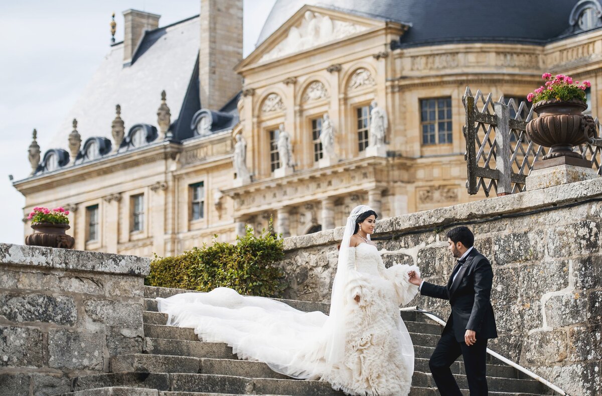 Fairytale Wedding in France at Chateau Vaux le Vicomte-5
