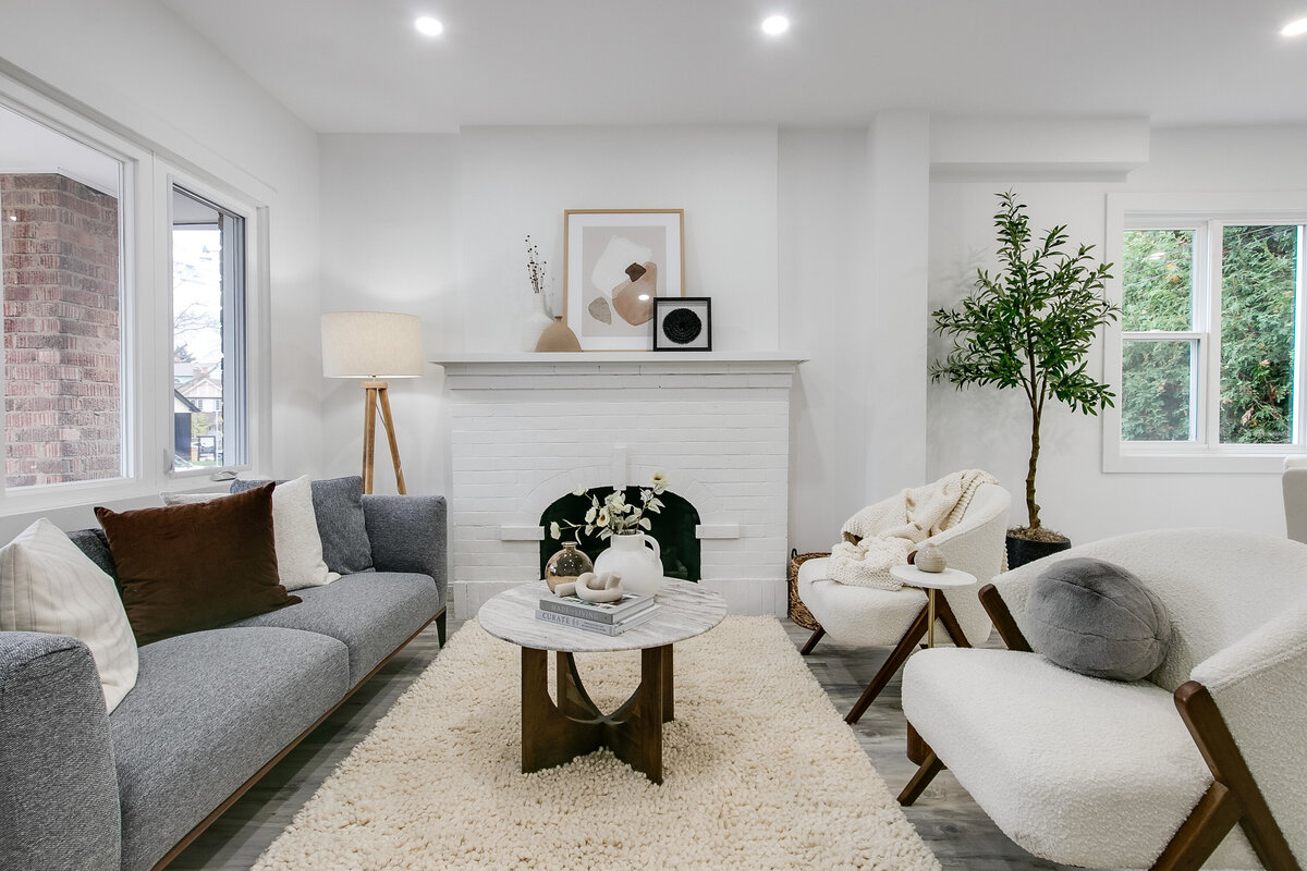 010_Living Room