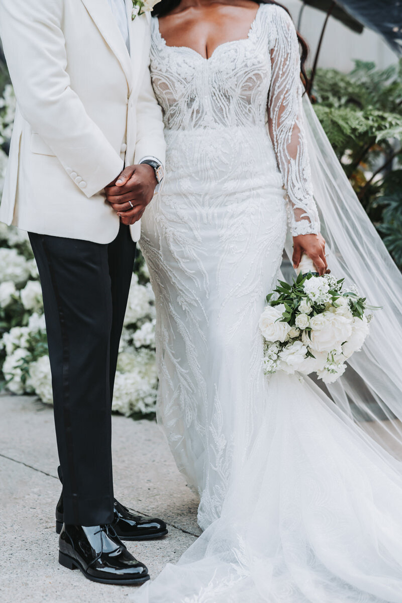 Historic-dekalb-courthouse-wedding-couple_23