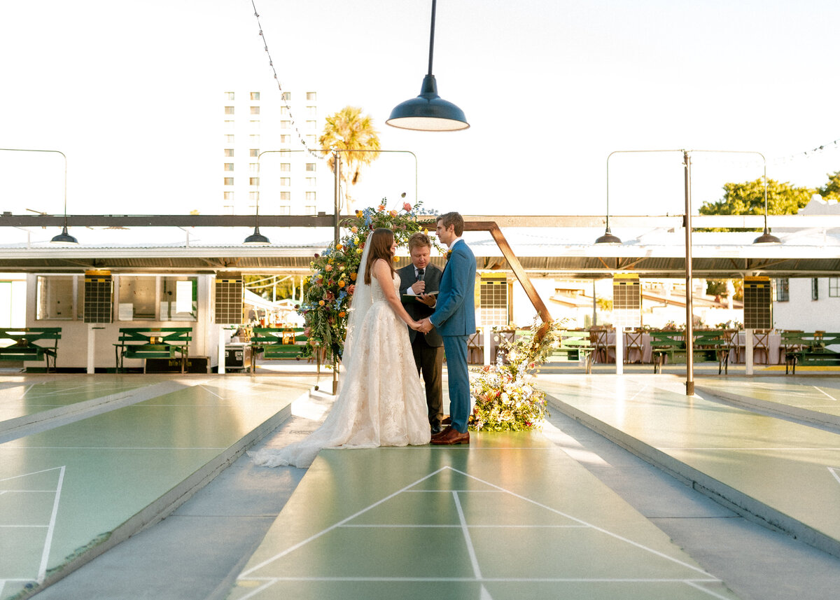 abby-weeden-photo-st-pete-shuffleboard-florida-weddings-chantilly-chic-celebrations-14