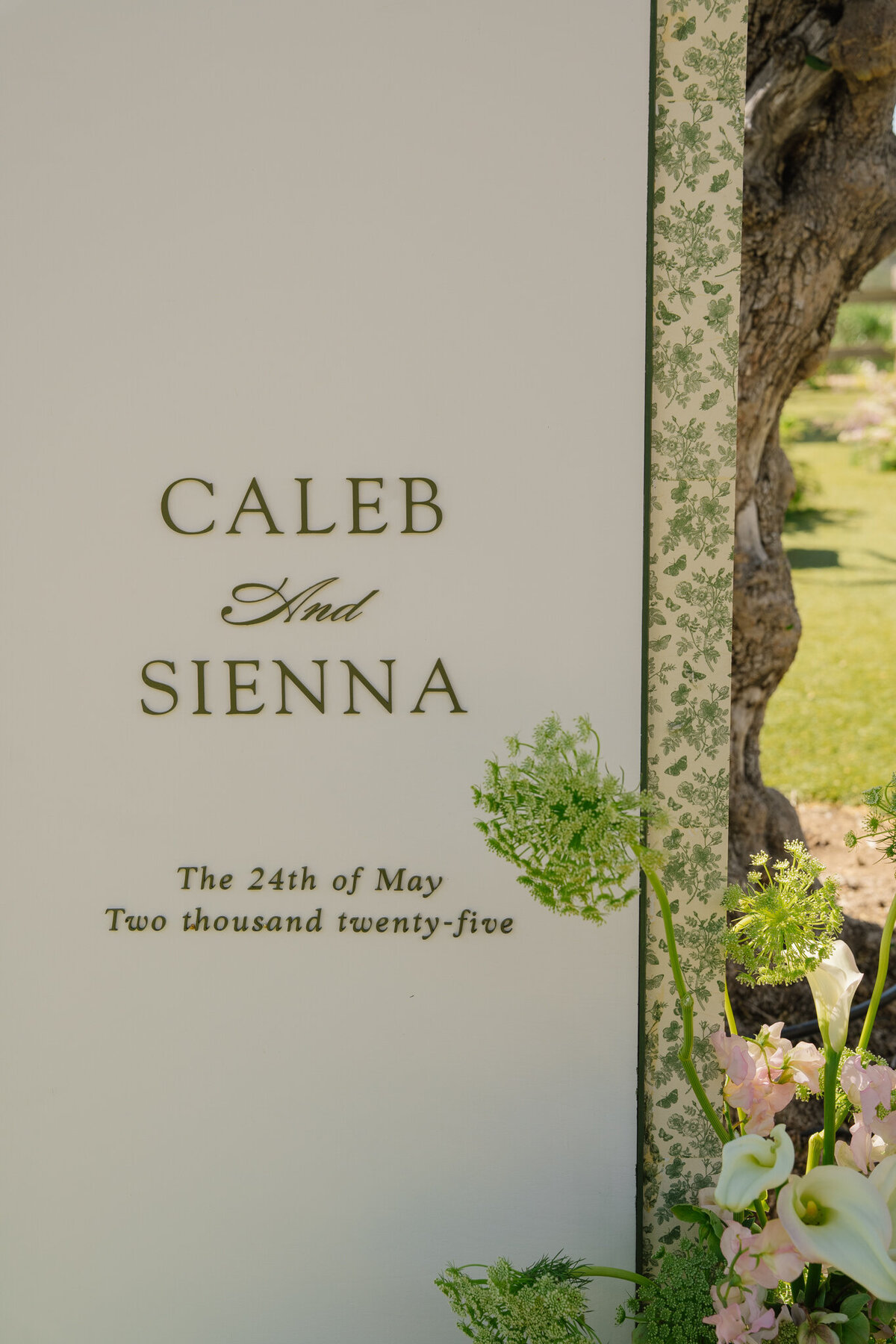 Luxury Wedding Welcome Signage (1 of 1)