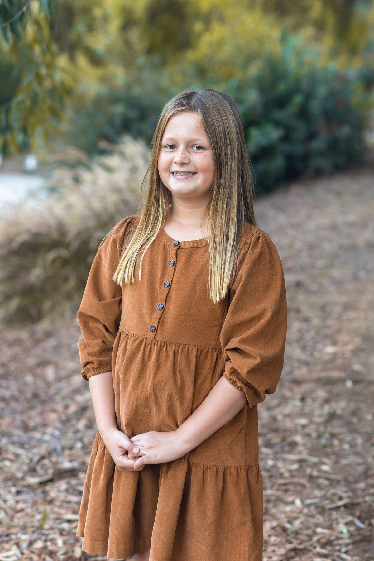colorful-ernie-howlett-park-family-portraits-6