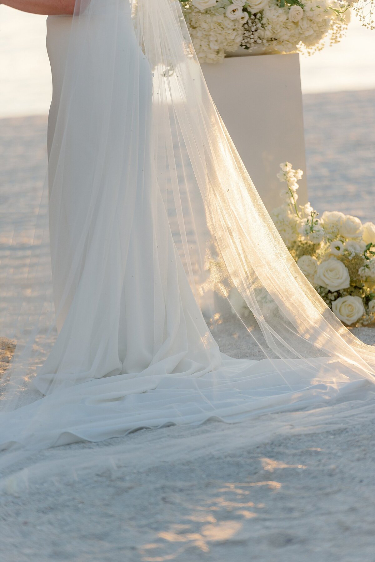 Lido-Beach-Resort-Wedding_0046