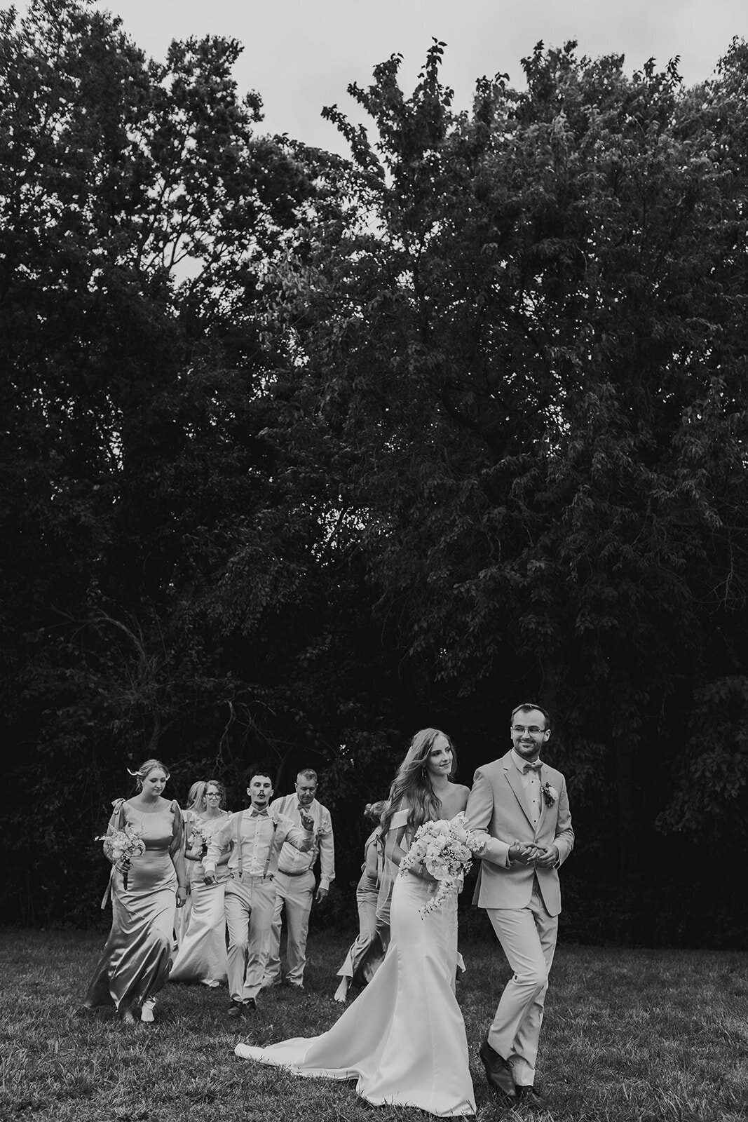 bridal party protrait