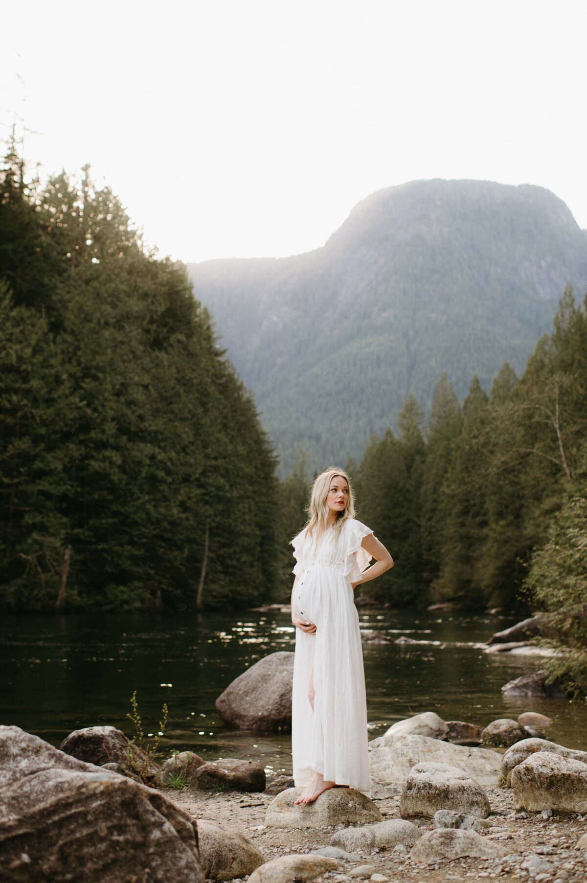 Brittney_L_maternity_session_goldenears_bc (18 of 110)