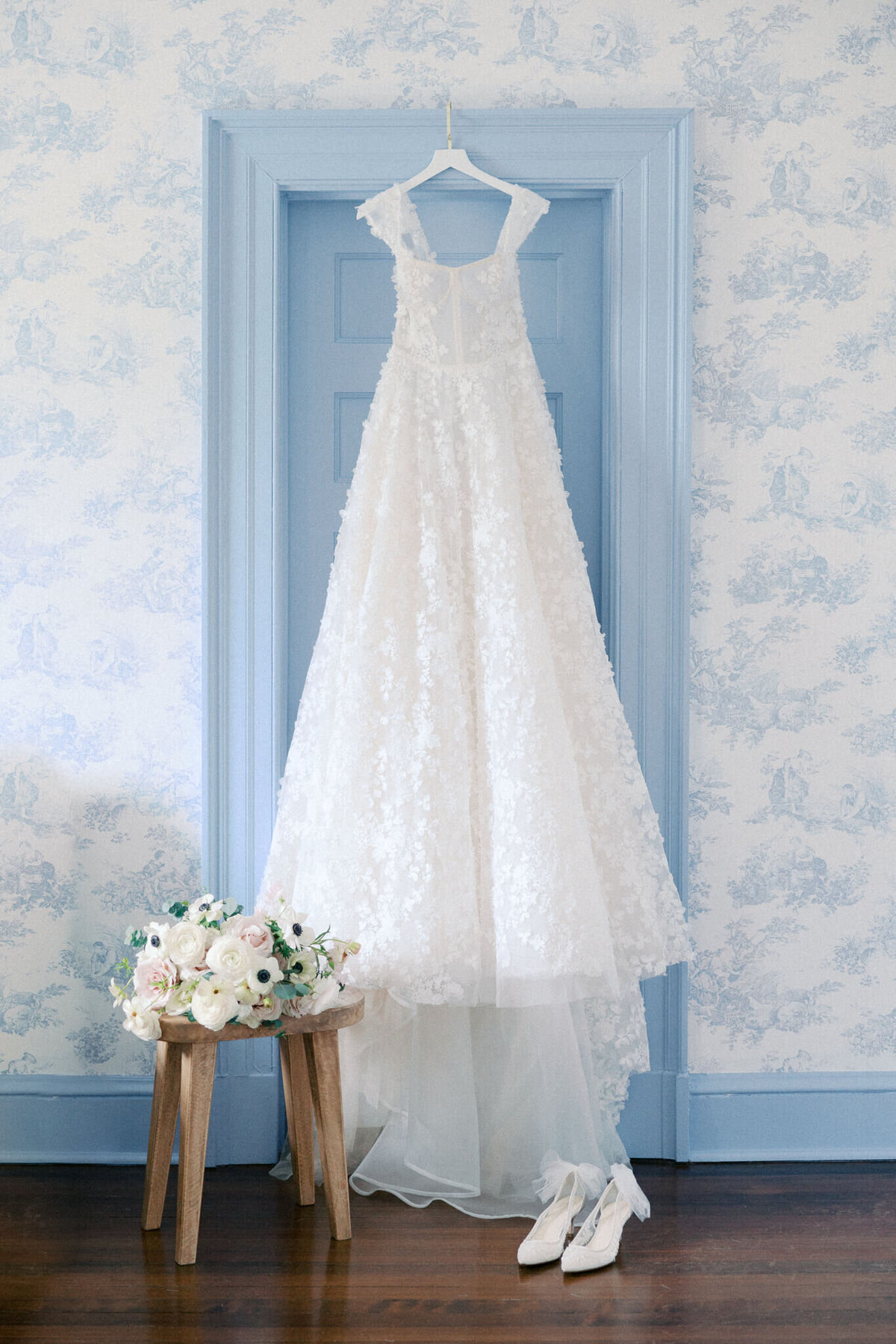 with_grace_and_gold_showit_theme_showit_themes_showit_template_showit_templates_showit_design_showit_designer_best102