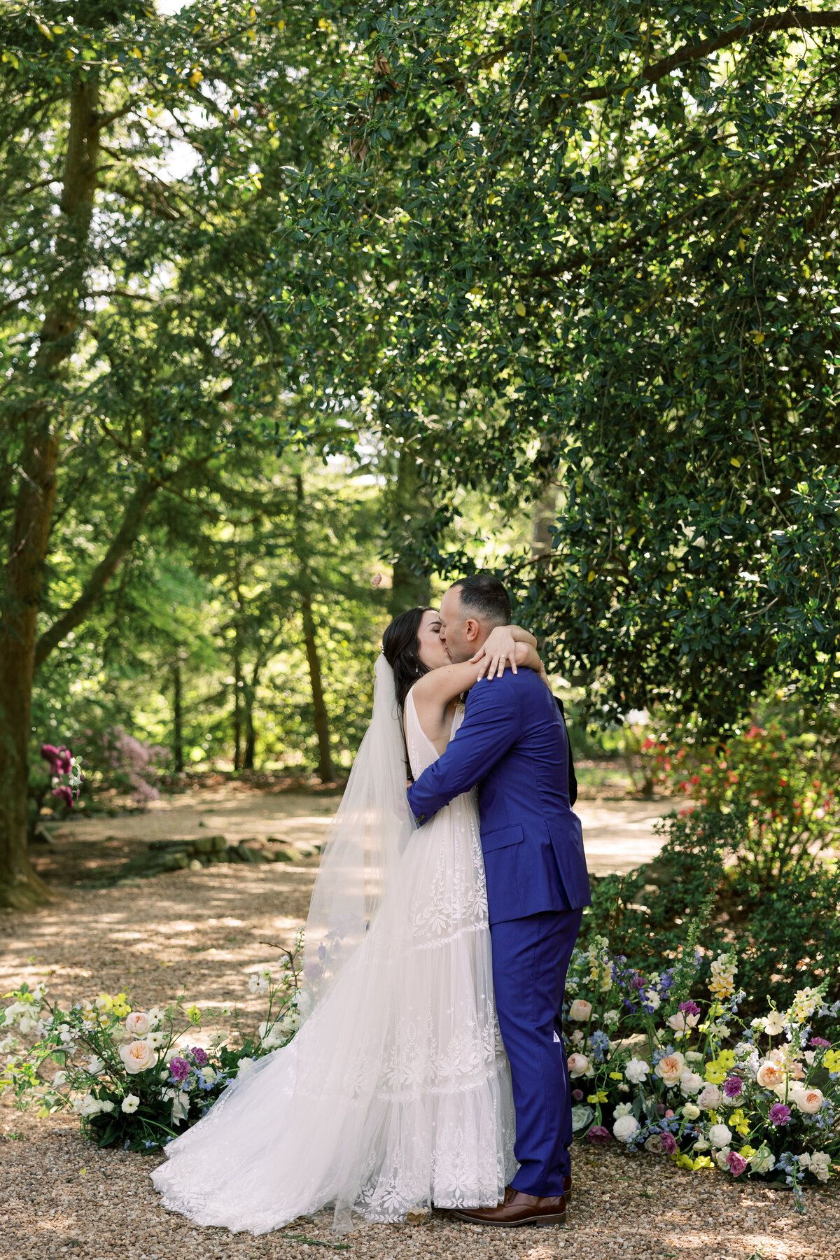 The Blisses Wedding_VanLandingham Estate Charlotte Wedding Venue_NC Wedding Photographers_0198