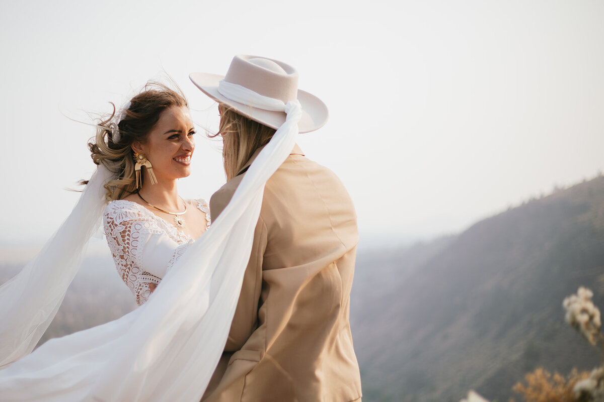 bend-airbnb-lgbtq-elopement-cliff-79