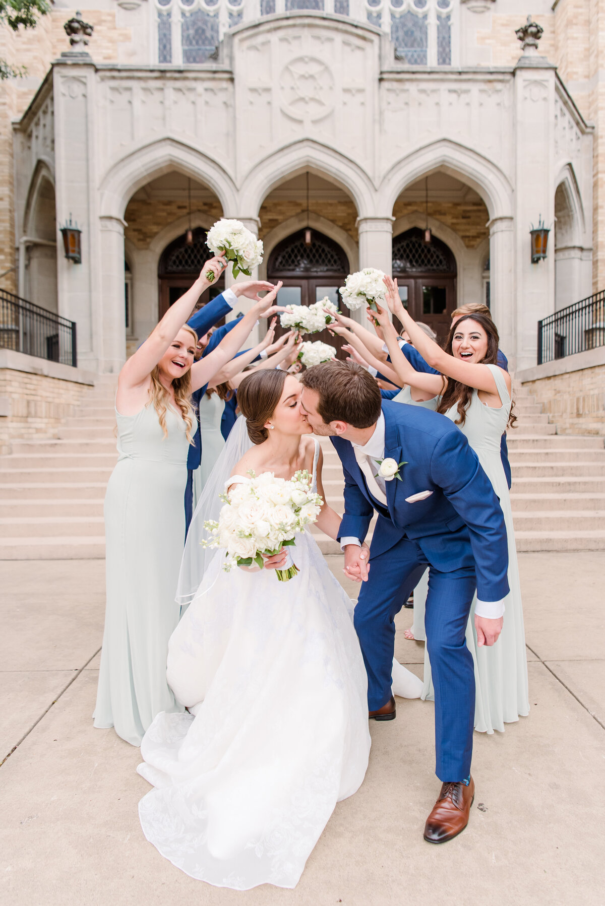 019-Filter_Building_Dallas_Wedding_Photographer_MaggShots_Photography