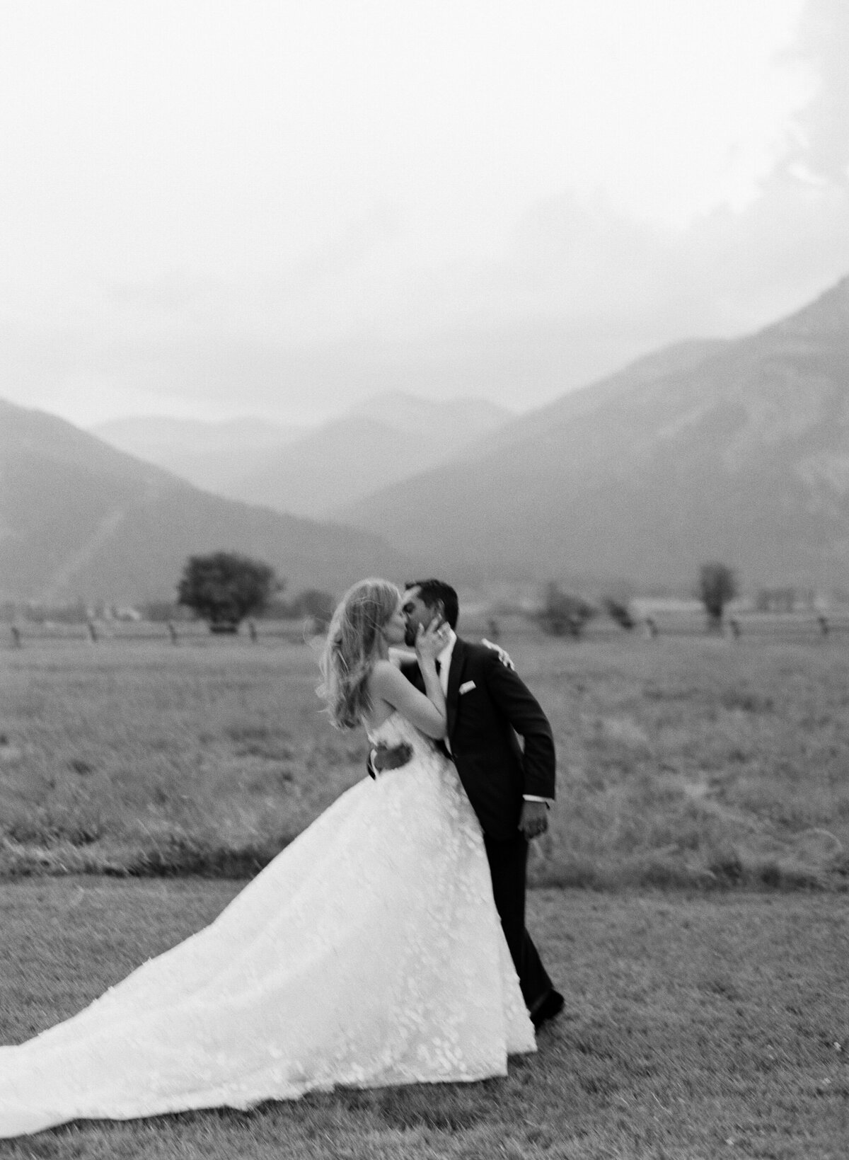 jackson-hole-wyoming-wedding-snake-river-50