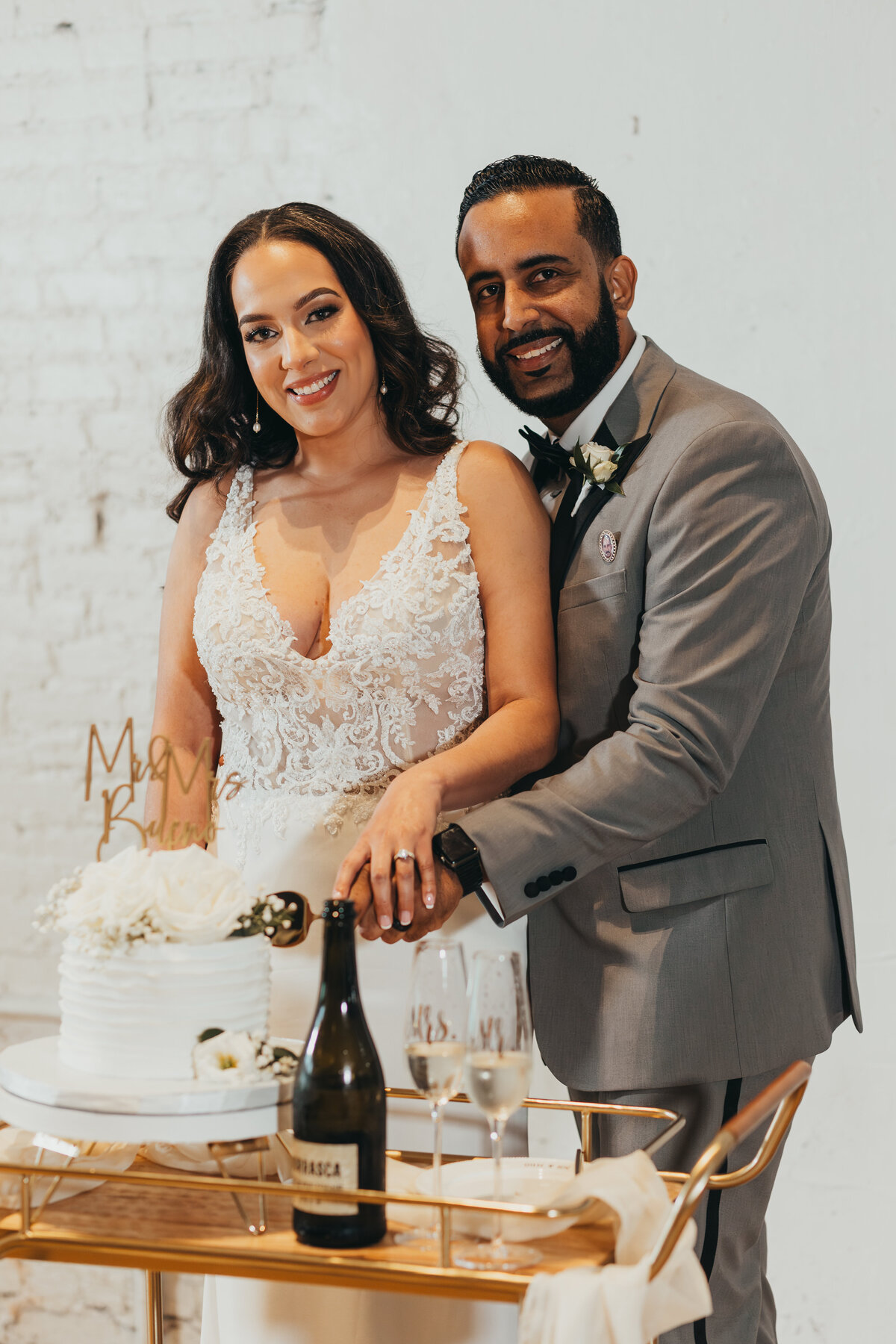 ariel-amir-photo-hotel-haya-elopement-chantilly-chic-celebrations-10