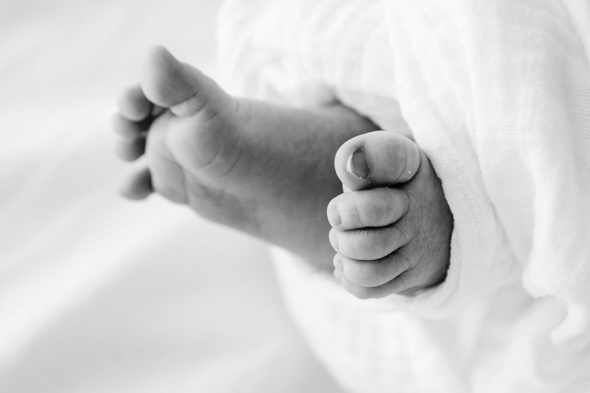 austin-newborn-photographer-lifestyle-session (36)