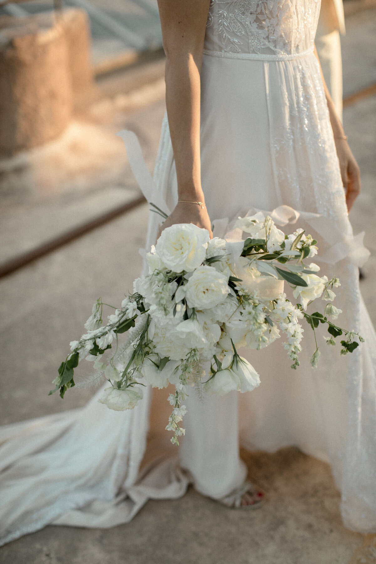 Morocco wedding in white Beldi country club Marrakech Veronique lorre destination florist25