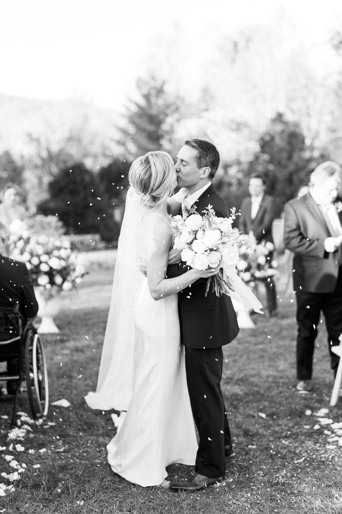 Hannah Malloy Virginia Wedding Portrait Family Photographer-706
