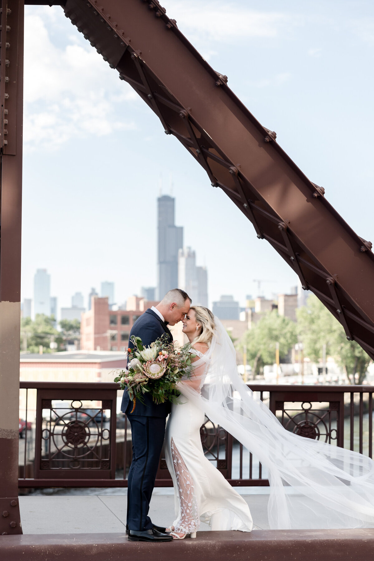 Downtown-Chicago-Lacuna-Lofts-Rooftop-Wedding-1