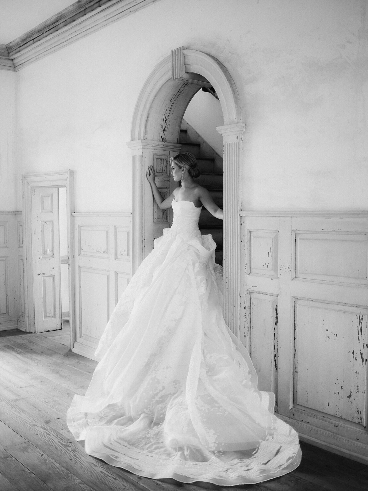 Jenny-Haas-Photography-The-Atelier-by-Prof.-Jimmy-Choo-Wedding-Dress-Luxury-DC-Planner-2