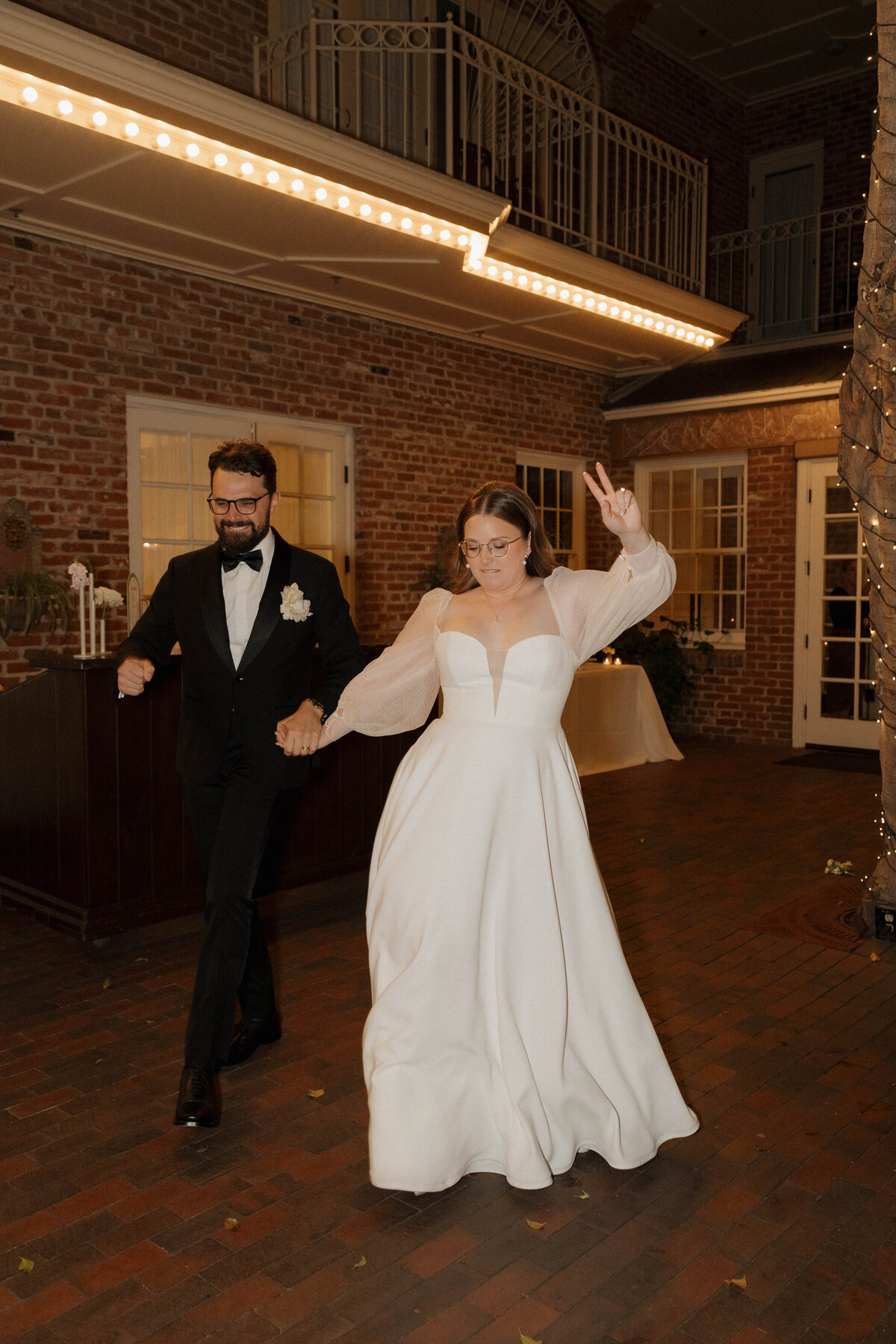 horton-plaza-hotel-san-diego-wedding-raven-berlin-photo-1001