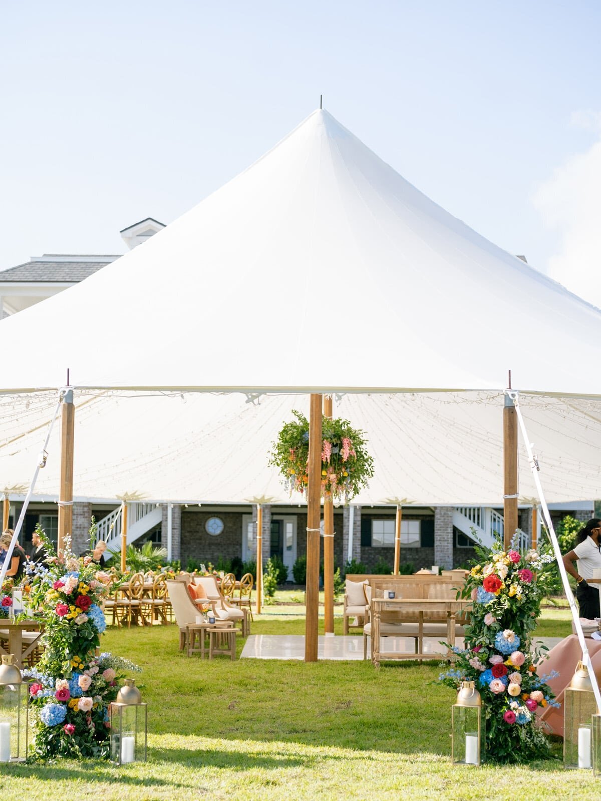 Southport NC Wedding | Blue Satin Bee 15