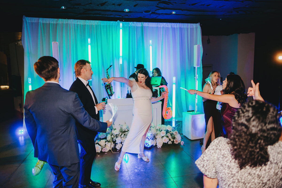 H+CWEDD-01476