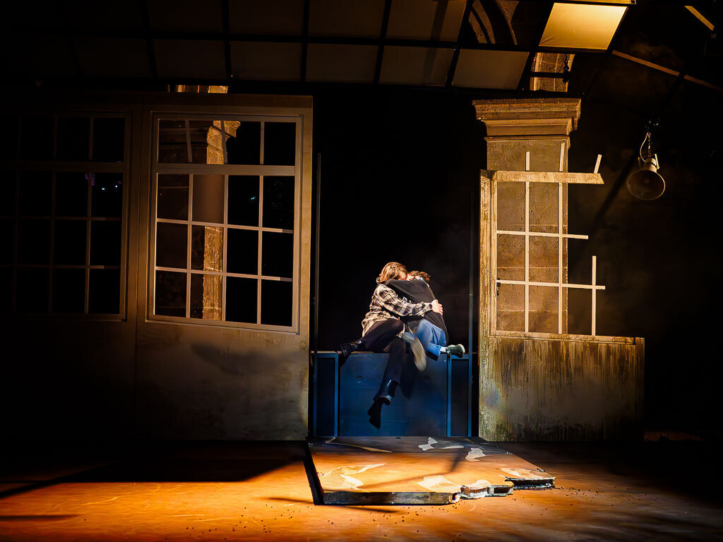 L'ECLIPSE Générale mise en scène Leslie Bernard, Matthias Jacquin ©Marie Charbonnier-055