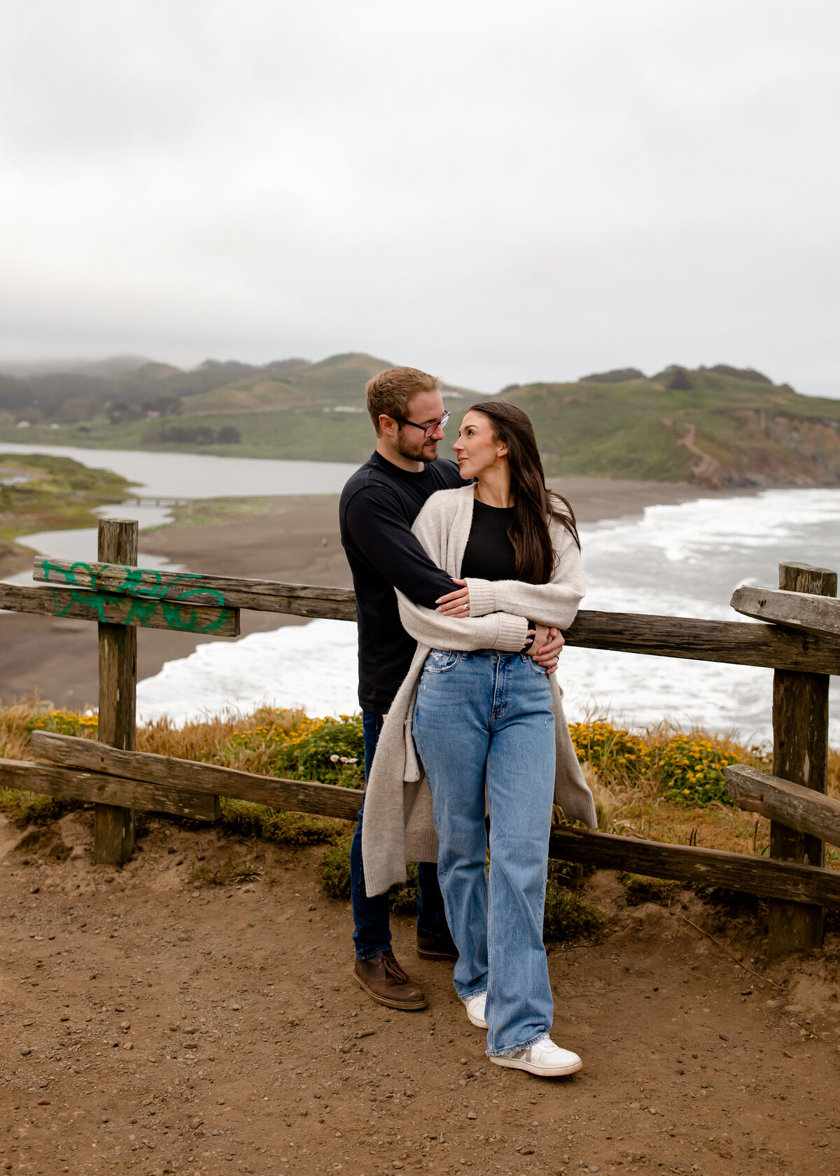 05312023_Makenzie+Gavin_RodeoBeachCA_AnjaJensenPhotography-226