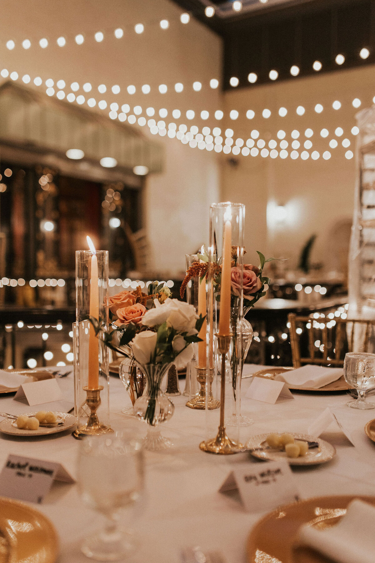 WELLING-FLORES.Wedding.EngineersClub-rcptn-31