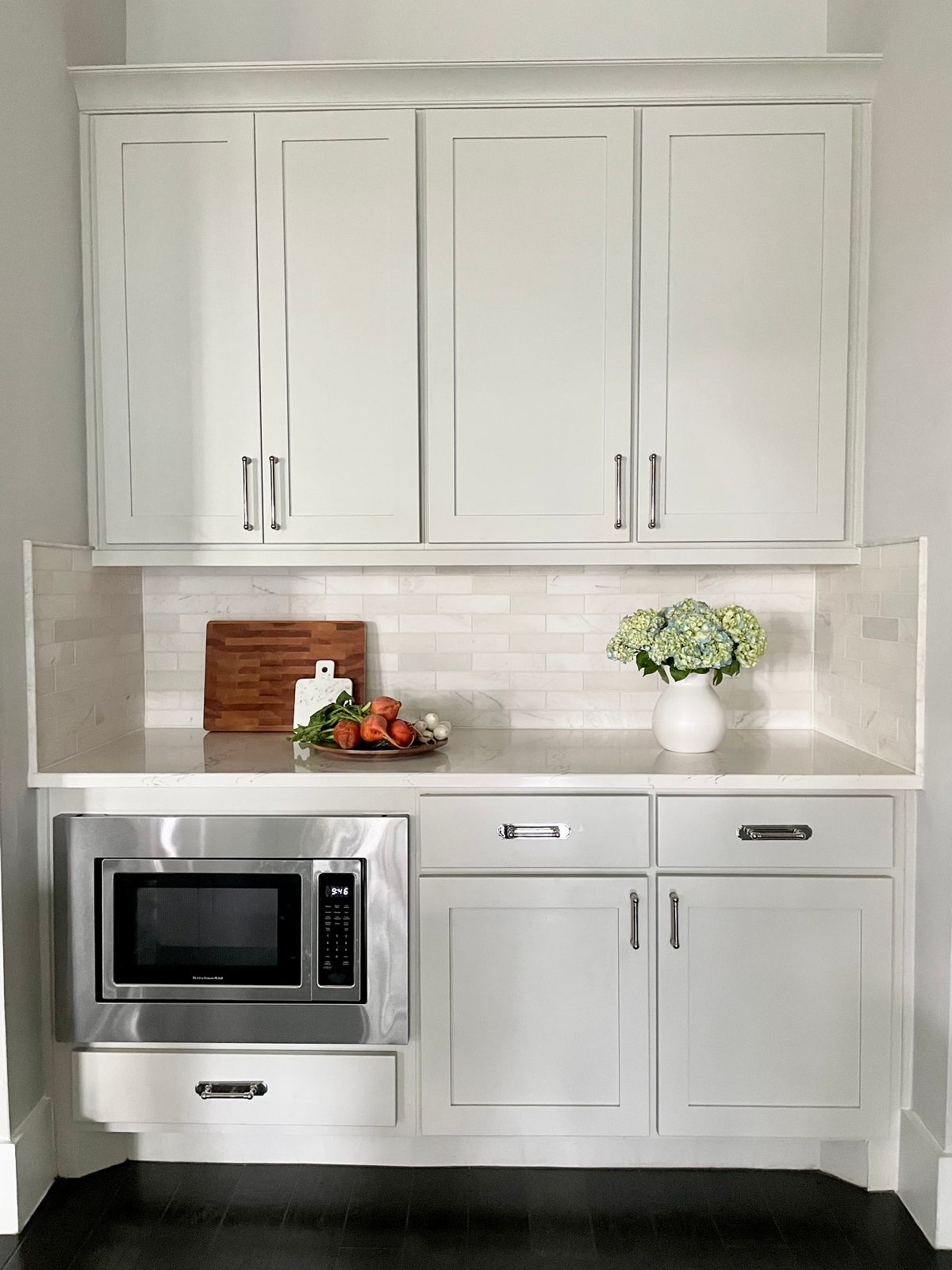 dusti j design white and gray kitchen