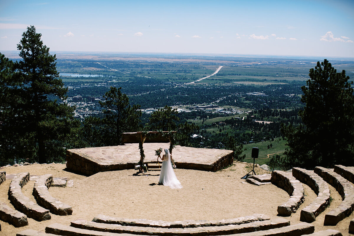 Boulder's Sunrise Amphitheater wedding photo w
