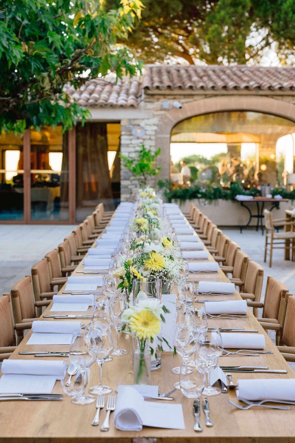 diner-exterieur-mariage-provence