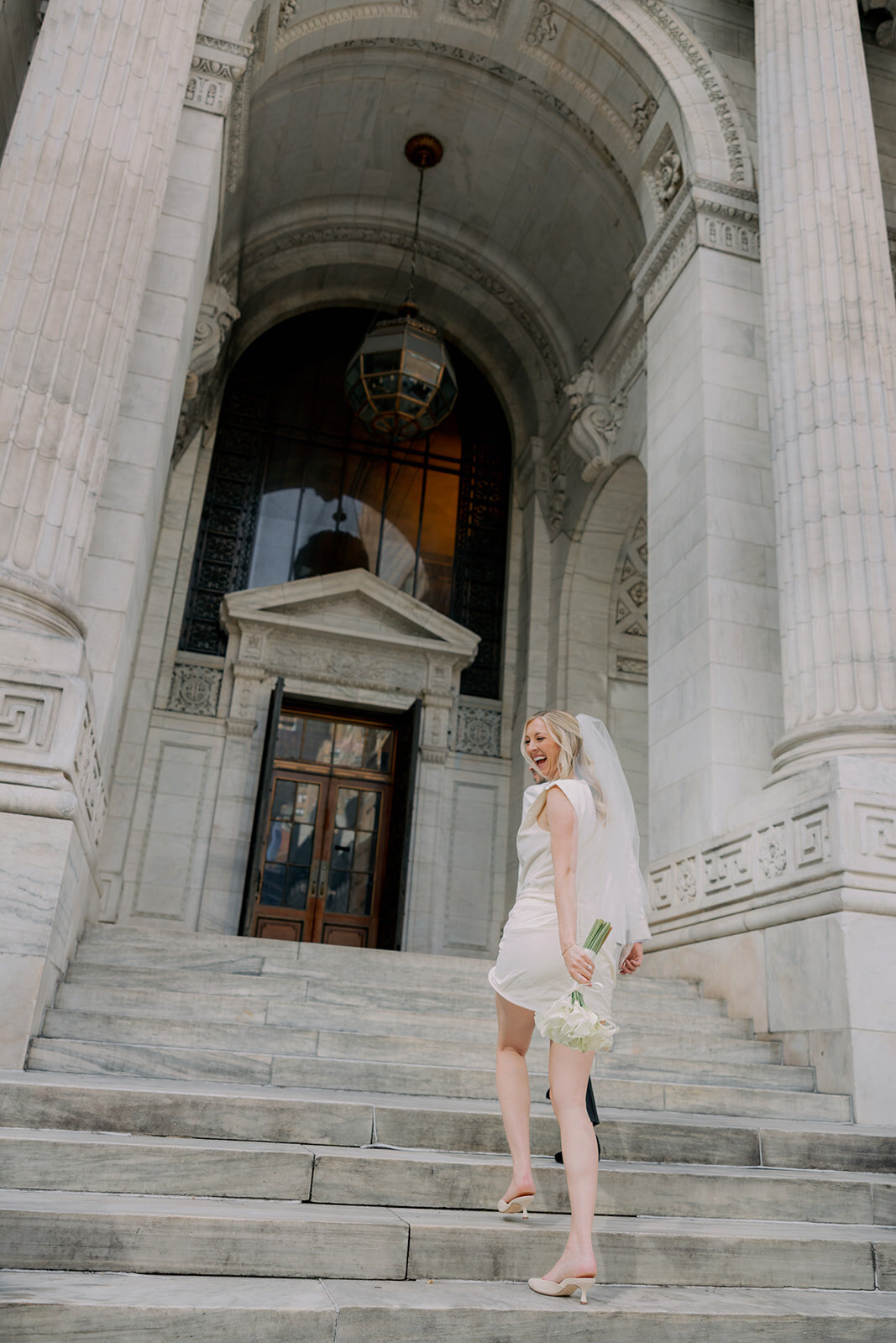 New York-City Hall-Elopement-Chic-Candid-Wedding-Larisa-Shorina-137