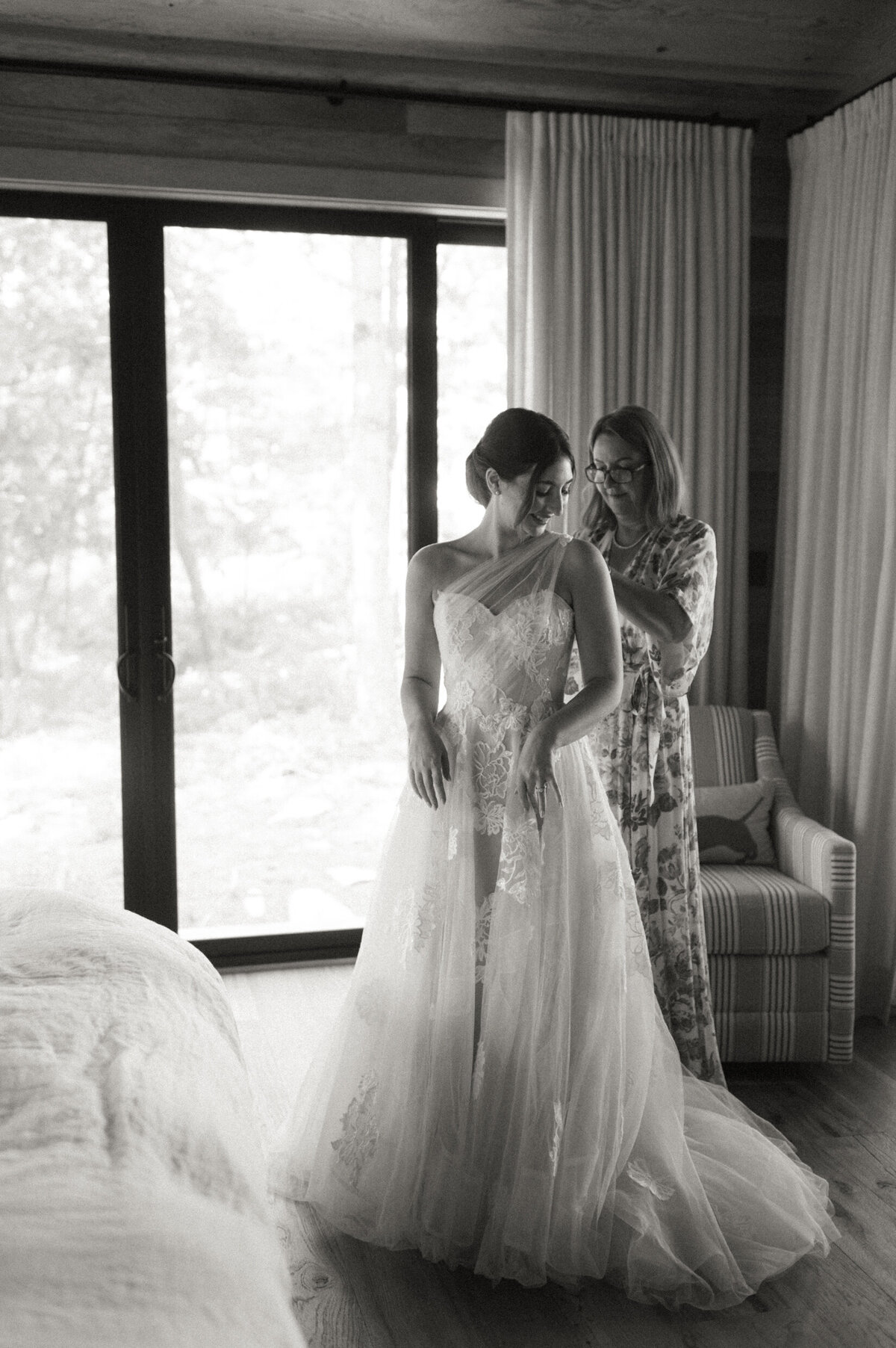 AllieJenningsPhoto-SaraRylendWedding-SNEAKPEEKS-28