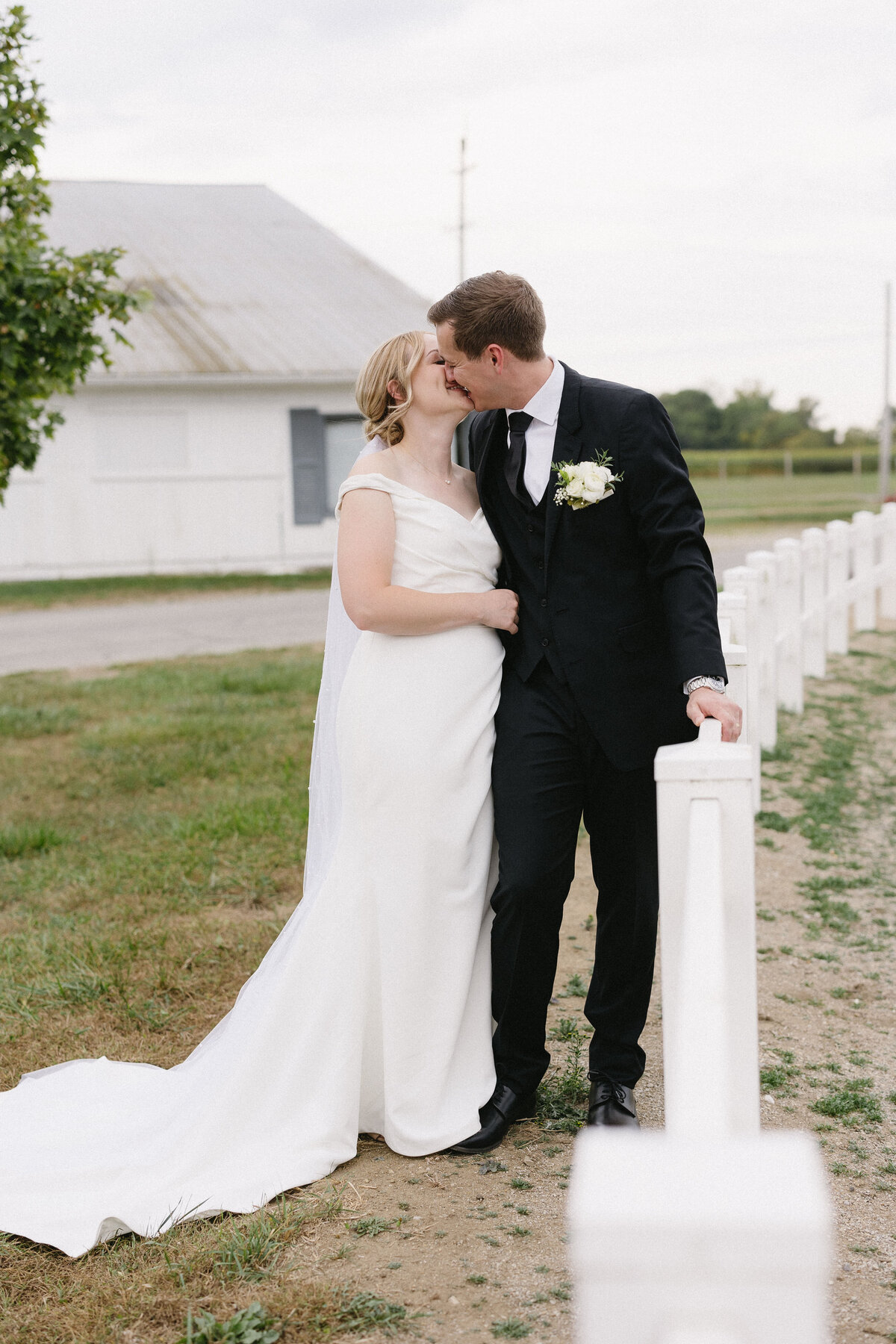 beth+logan44076