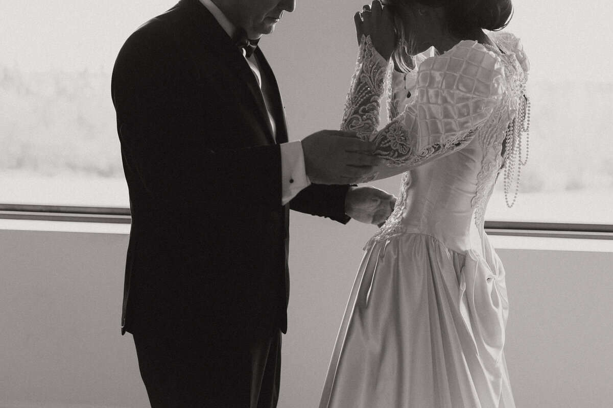 Kansas City Photographer _ Documentary wedding photographer _ KC Wedding Photographer _-5
