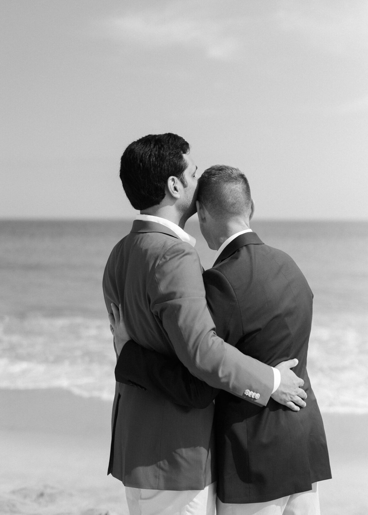 2025_LGTBQ+_Cape_May_NJ_wedding_photographer_00004
