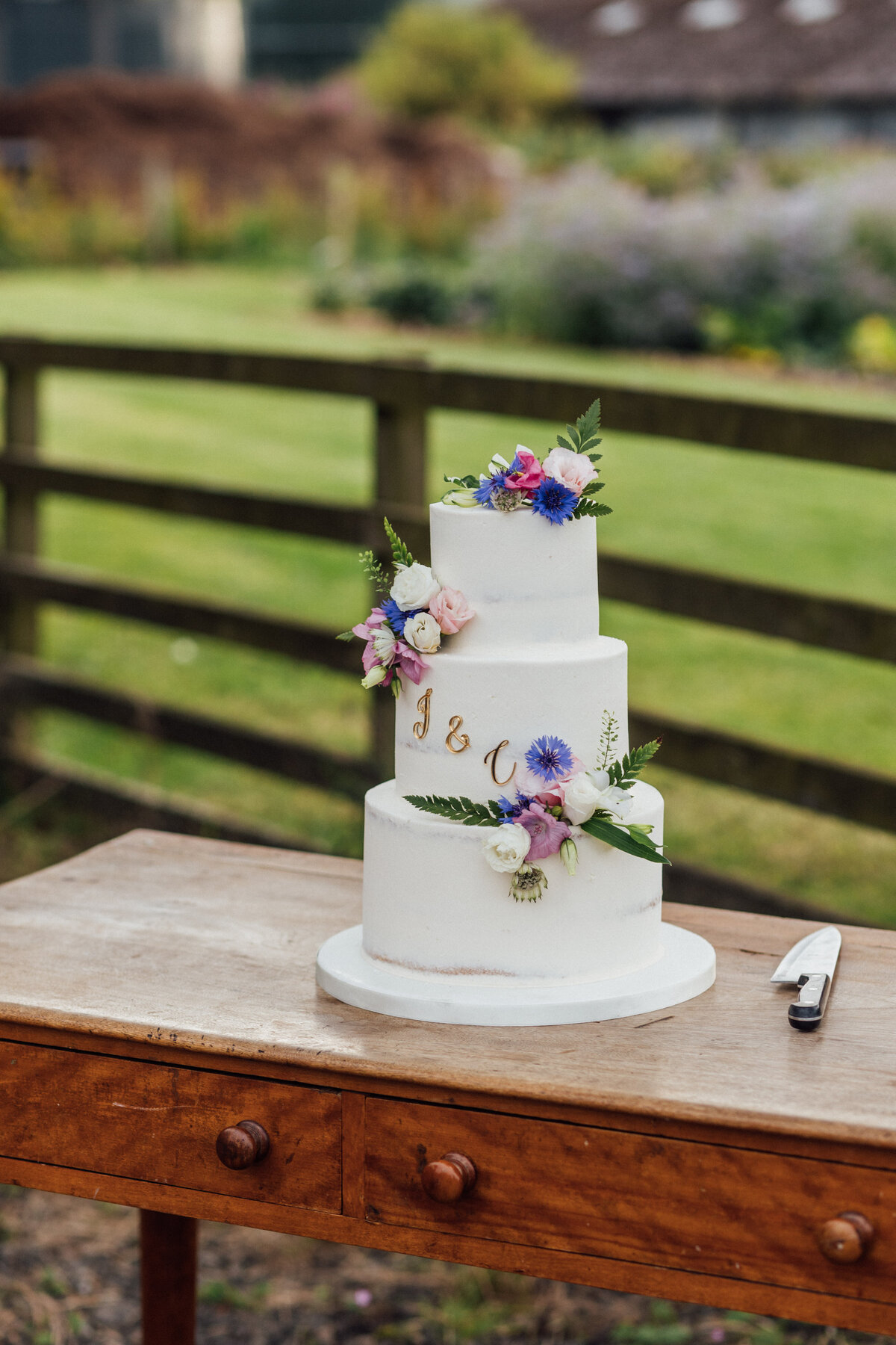Wedding cake at The Free Company