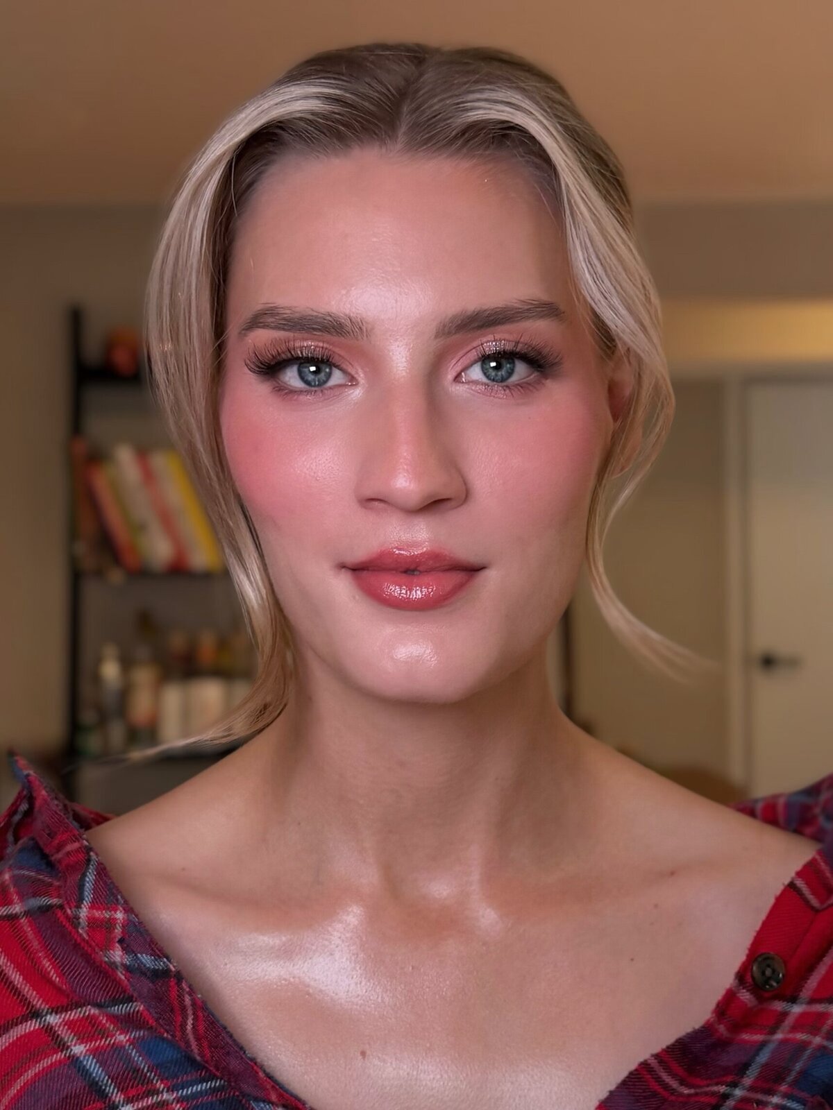 Facetune_20-08-2025-12-08-42