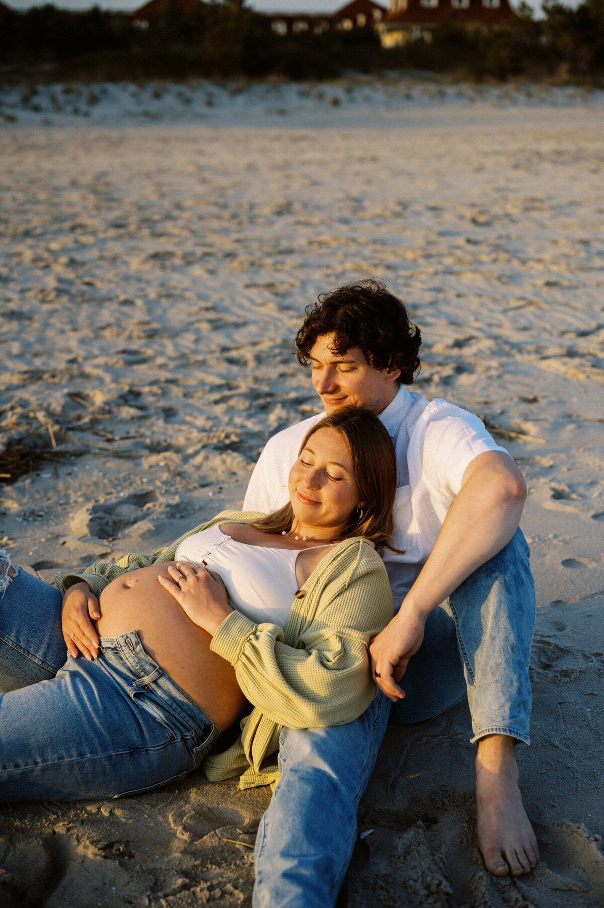 CapeMayLighthouse_BeachMaternitySession_TaylorNicollePhoto-48