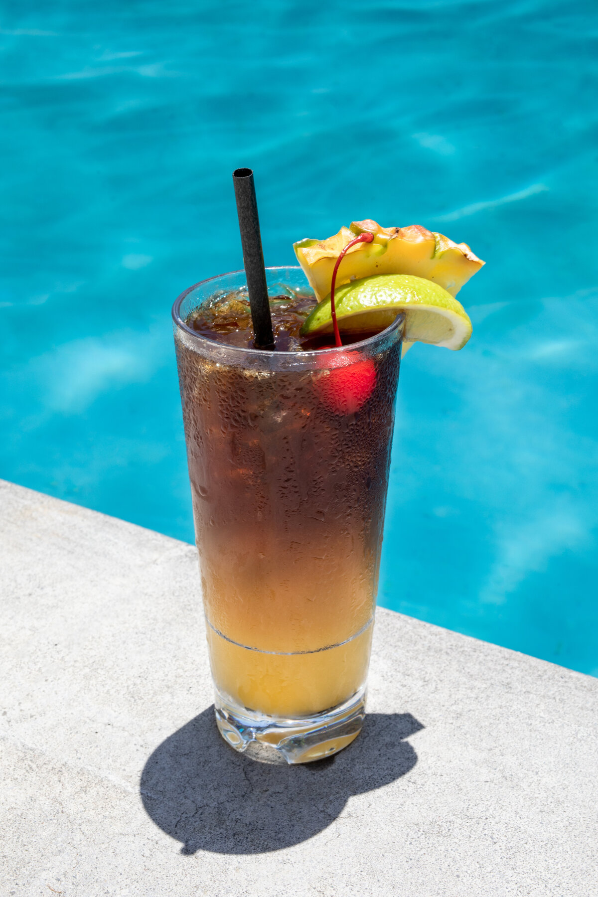 A mai tai from the Outrigger Kona's Holua poolside bar.
