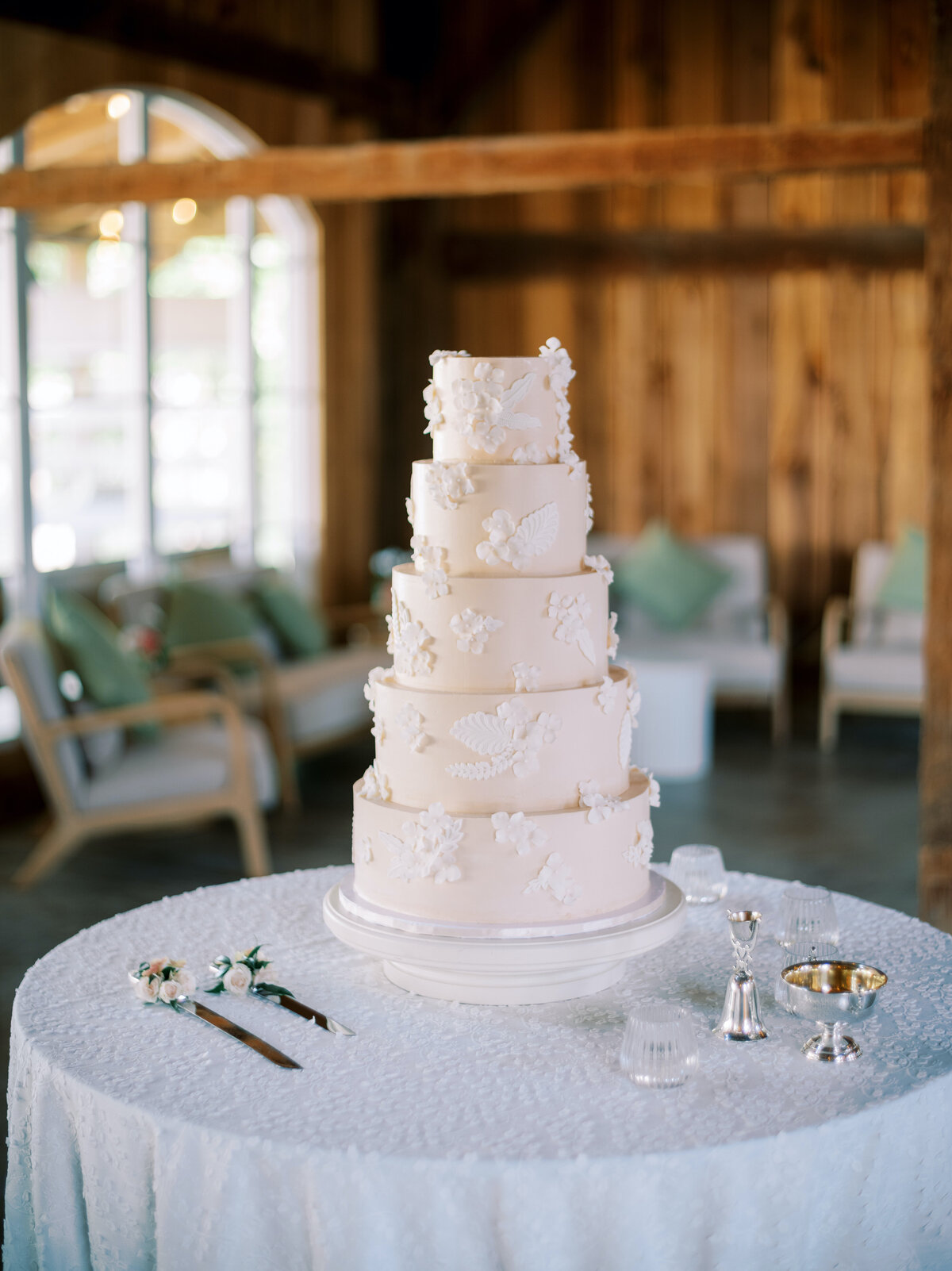 Virginia Big Spring Farm Wedding_Asheville Event Co_22