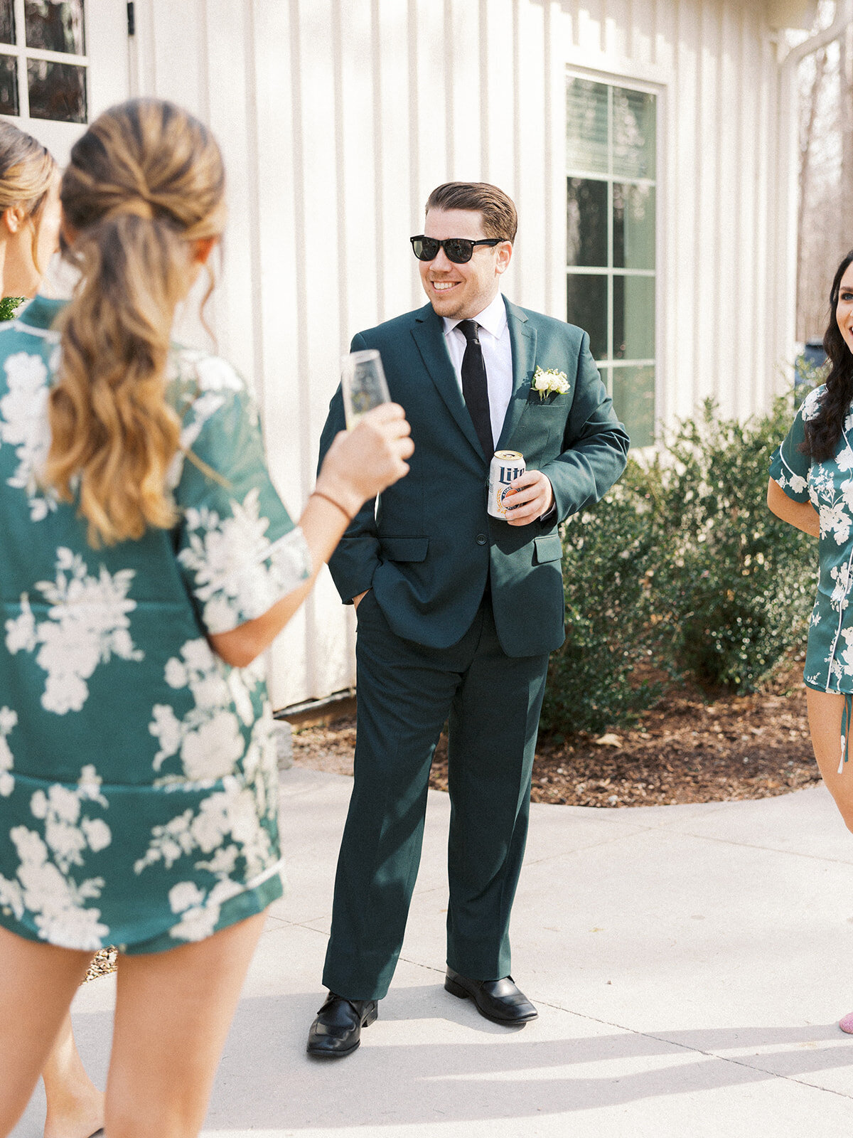 megan-ryan-wedding-guys-getting-ready-34_websize