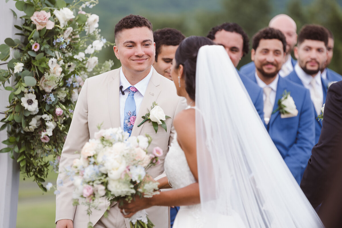 wedding-ceremony-at-skyview-golf-club