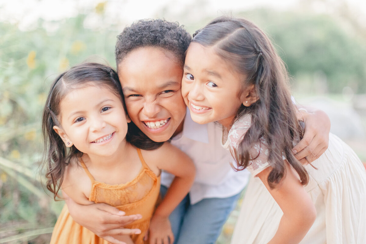 How-to-Pose-Kids-San-Diego-Family-Photographer