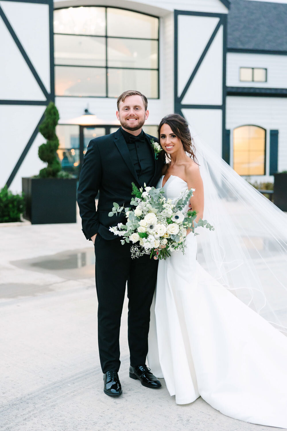 Sydney-and-Carsen-Luxury-wedding-in-Dallas-Texas-Bella-Vista-Wedding-Planning-057